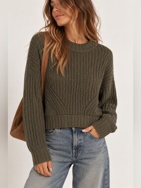 moon & madison Olive Green Ribbed Crew Neck Sweater